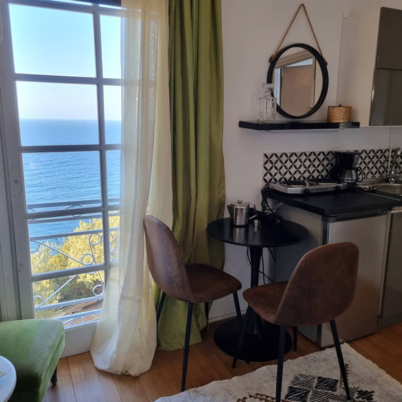 agia-pelagia-bellevue-village-panoramic-suite-305.jpg