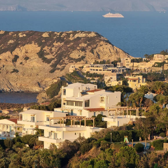 agia-pelagia-bellevue-village-100.jpg